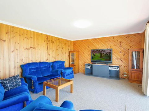 Williams Wonder Large Beach House - Taree Accommodation 1