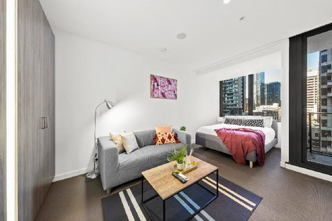 A Stylish & Comfy CBD Studio Near Southern Cross - Taree Accommodation 3