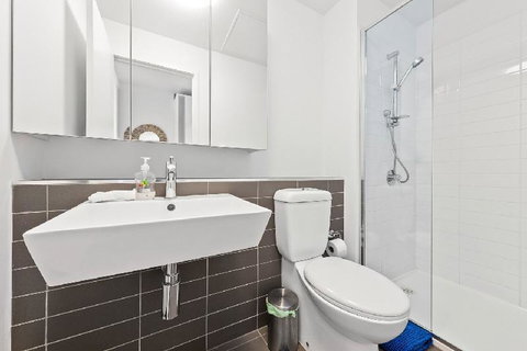 A Stylish & Comfy CBD Studio Near Southern Cross - Taree Accommodation 2