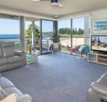 At The Beach Kiama Surf Beach at your doorstep - Taree Accommodation