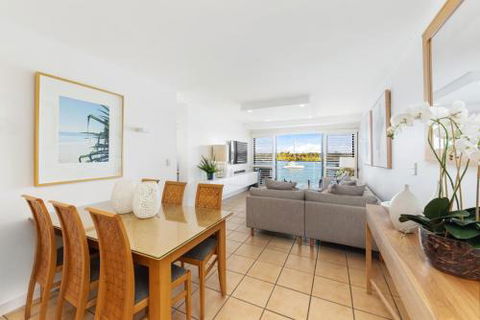 Apartment 5 Commodore - Taree Accommodation 3