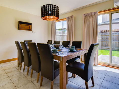 Albert Park - Taree Accommodation 1