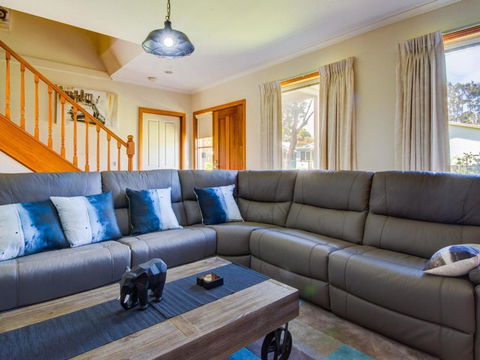 Albert Park - Taree Accommodation 2