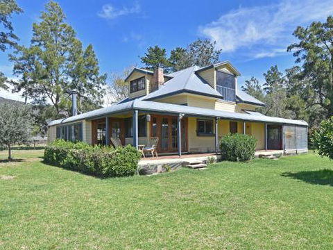 Soldiers Cottage Picturebook Vineyard Home - Taree Accommodation 0