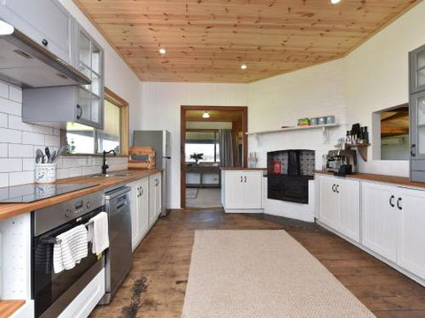 Soldiers Cottage Picturebook Vineyard Home - Taree Accommodation 1