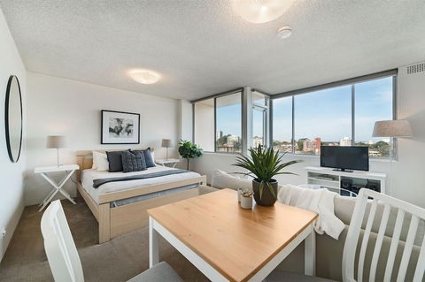 Bright And Sunny Studio Apartment - Taree Accommodation 1