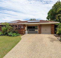 Freshly Renovated Dog Friendly House Walking Distance to Waterfront - Taree Accommodation