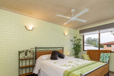 Air Conditioned Unit Stones Throw To The Waterfront - Taree Accommodation 5