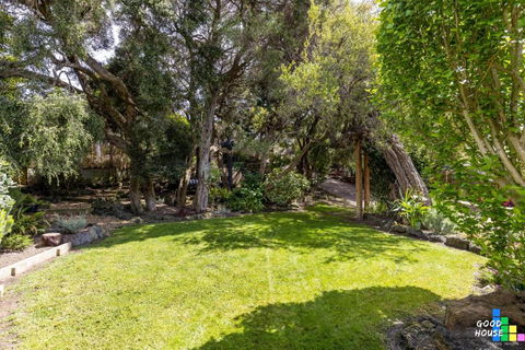 Garden By The Bay - Taree Accommodation 2