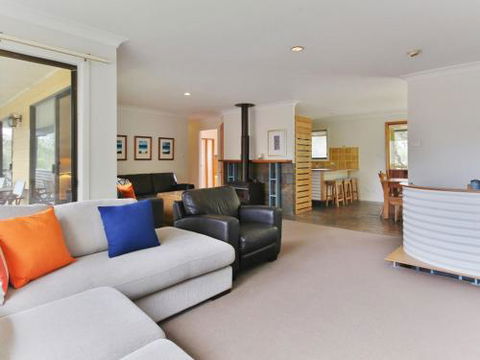 Take Time At Hyams Beach 4pm Check Out Sundays - Taree Accommodation 2