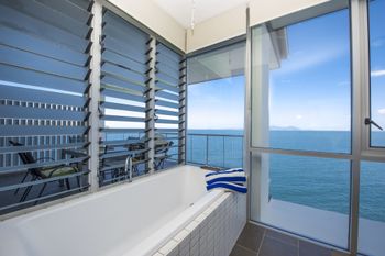 1 Bright Point Apartment 5501 - Taree Accommodation 5