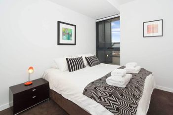 Location Views & Style - Taree Accommodation 6