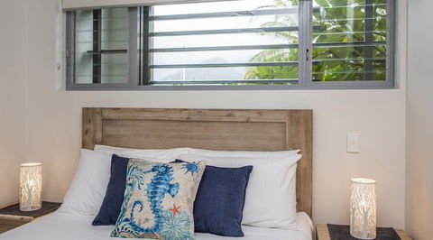 Magnetic Blue Waterfront Apartments - Taree Accommodation 3