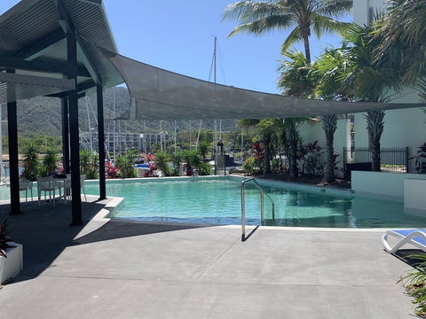 Magnetic Blue Waterfront Apartments - Taree Accommodation 2