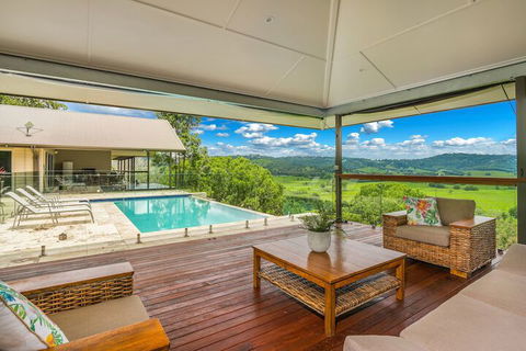 A PERFECT STAY - Serene Myocum - Taree Accommodation 3