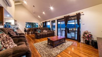 Shute Thru - Taree Accommodation 4