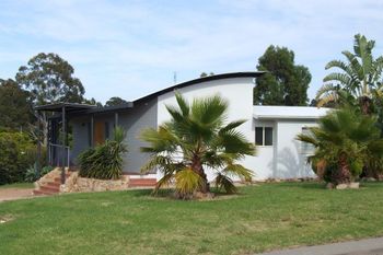 Mathews - Taree Accommodation 4