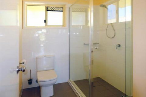 At Cylinder Unit 3 - Taree Accommodation 4