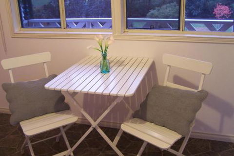 Creswick Cabin Retreat - Taree Accommodation 1