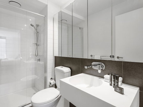 CHARLOTTE Manhatten Building Near Spencer St. & Southern Cross Station - Taree Accommodation 2