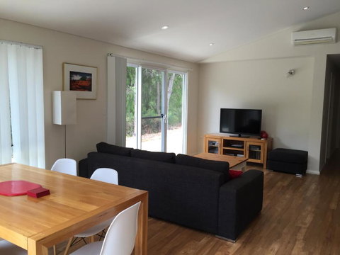 17 By The Sea - Dunsborough - Taree Accommodation 5