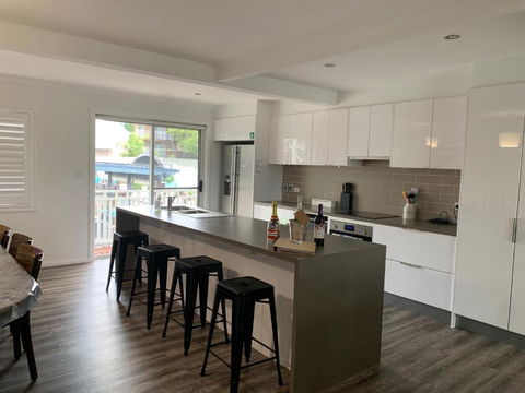 Beach & Bay Holiday House - Taree Accommodation 5