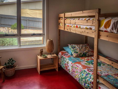 Samphire Beach House - Taree Accommodation 3