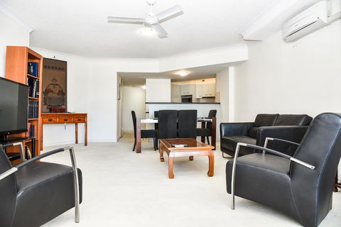 Founda Gardens Apartments - Taree Accommodation 5