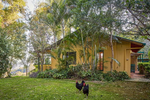 Dayboro Cottages & Llama Walks - Taree Accommodation 6
