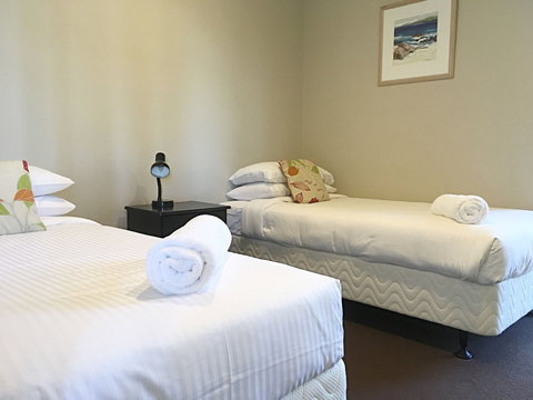 Anchorage Apartments Bermagui - Taree Accommodation 4