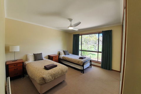 Annies Holiday Units - Taree Accommodation 4