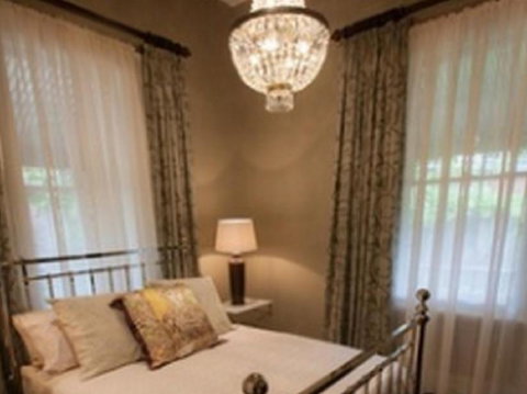 Finches Of Beechworth - Taree Accommodation 2