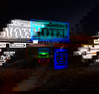 White Lanterns Motel - Taree Accommodation