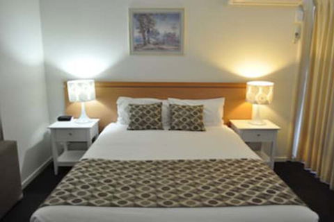 Albury Burvale Motor Inn - Taree Accommodation 0