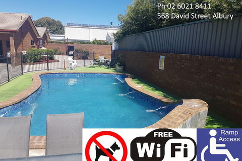 Fountain Court Motor Inn Albury - Taree Accommodation 1