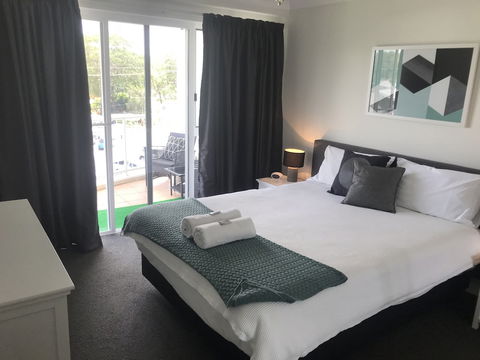 Fairways Golf & Beach Retreat - Taree Accommodation 2