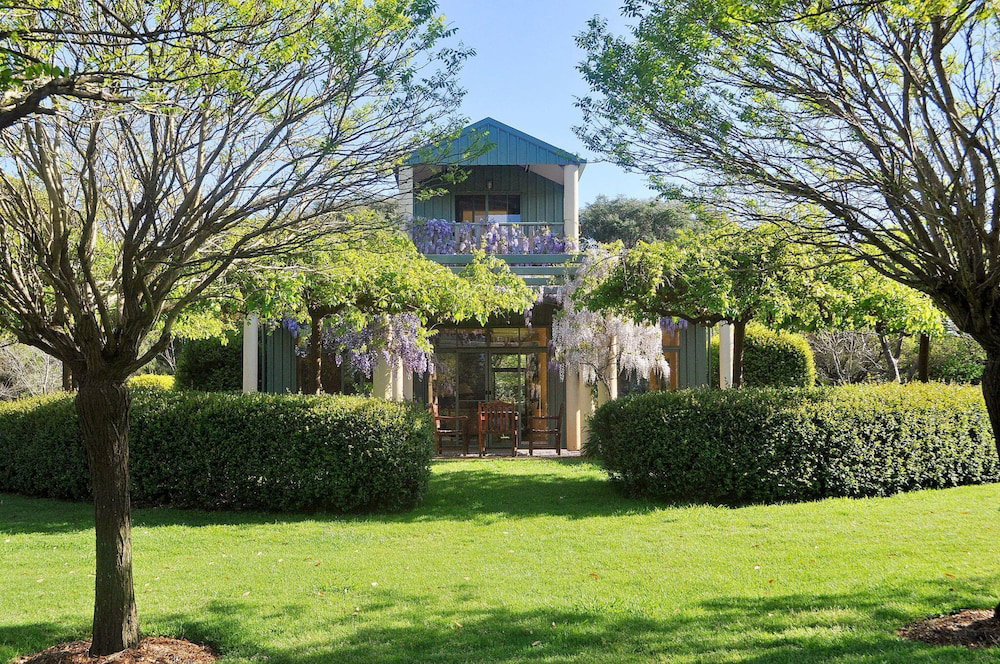 Bow Bridge WA Taree Accommodation