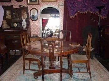 Old Colony Inn - Taree Accommodation 5