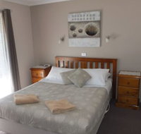 Lakes Entrance Country Cottages - Taree Accommodation