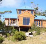 The Tree House - Taree Accommodation