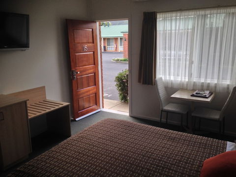 Beachcomber Motel And Apartments Apollo Bay - Taree Accommodation 3