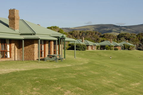 Apollo Bay Cottages - Taree Accommodation 2