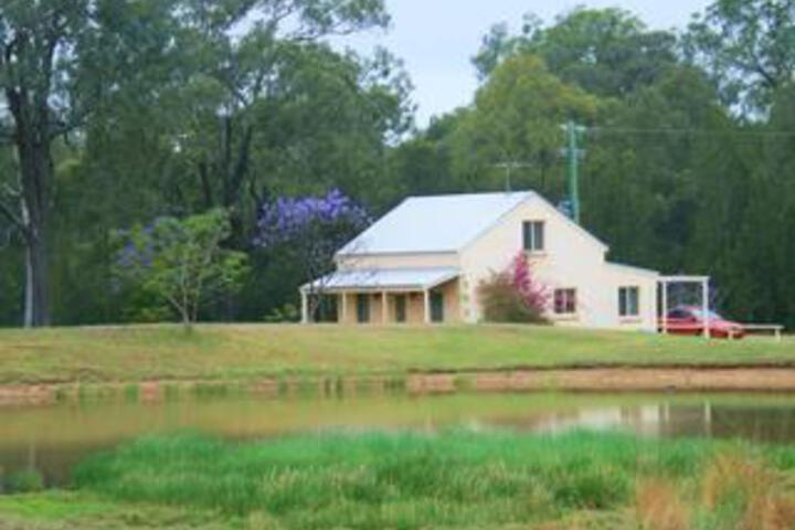 Rothbury NSW Taree Accommodation