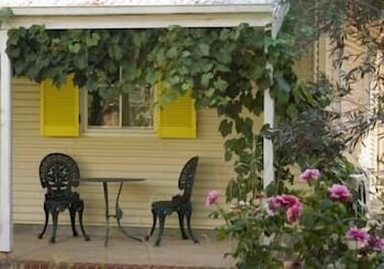 Amy's House - Taree Accommodation 1