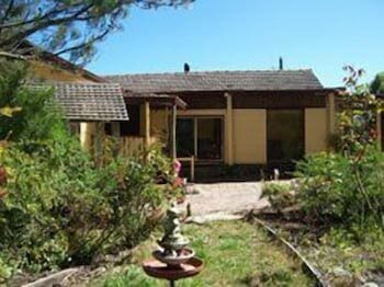 Eastern Reef Cottages - Taree Accommodation 0