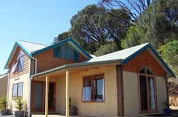 Eastern Reef Cottages - Taree Accommodation 3