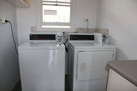 Tumut Apartments - Taree Accommodation 2