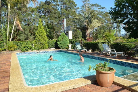 Beerwah Glasshouse Mountains Motel - Taree Accommodation 2