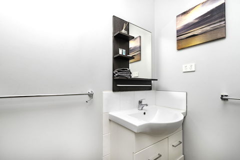 Bald Hills Motel - Taree Accommodation 4