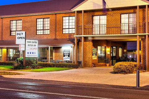 Holbrook Town Centre Motor Inn - Taree Accommodation 2